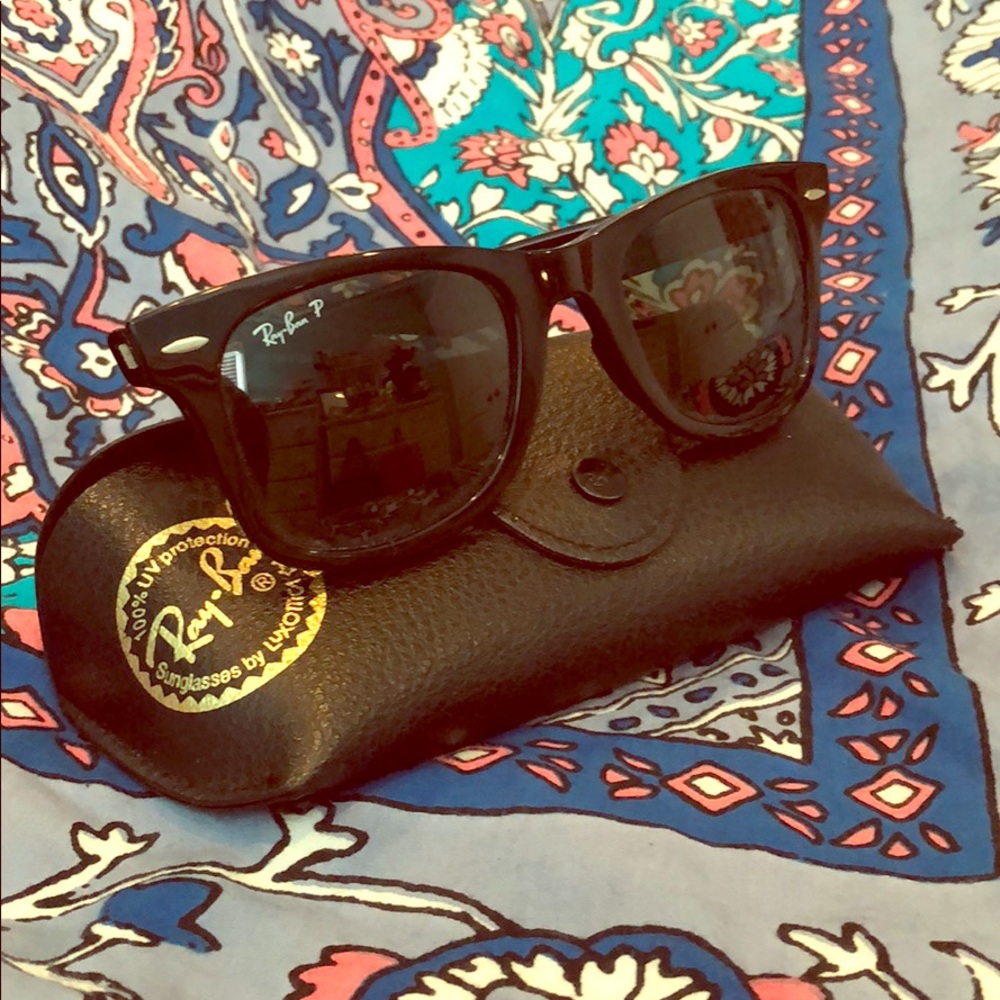 Original Ray•Ban Polarized Wayfarer Classic